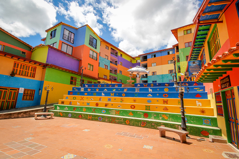 jessica-devnani-guatape-colombia-colorful-town-designboom-05