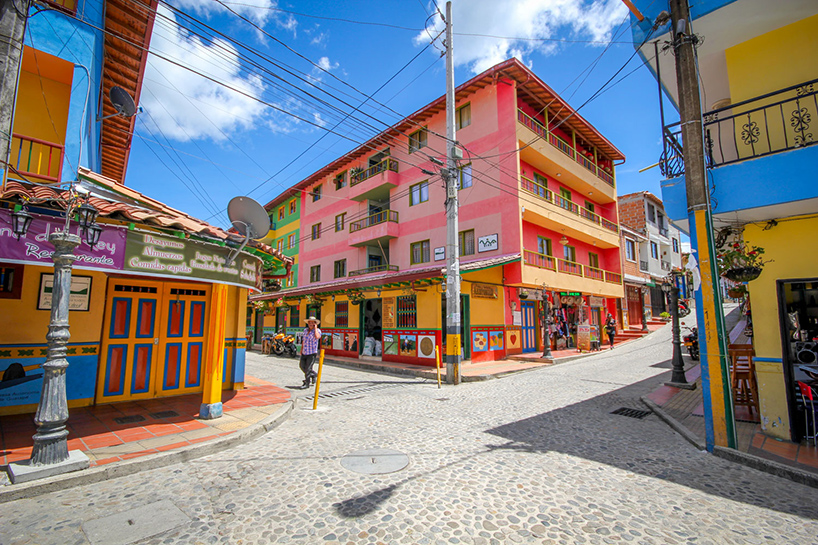 jessica-devnani-guatape-colombia-colorful-town-designboom-09